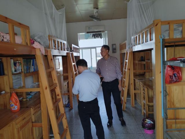 【德育成果】③孝感高中德育成果集中展示之教寢室安全衛(wèi)生檢查工作（總結(jié)）
